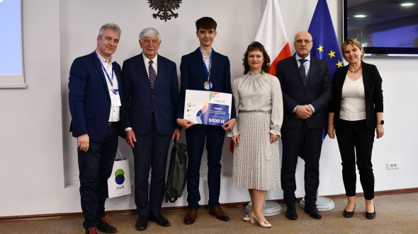 Znakomity sukces świętokrzyskich uczniów w IX Olimpiadzie Statystycznej!